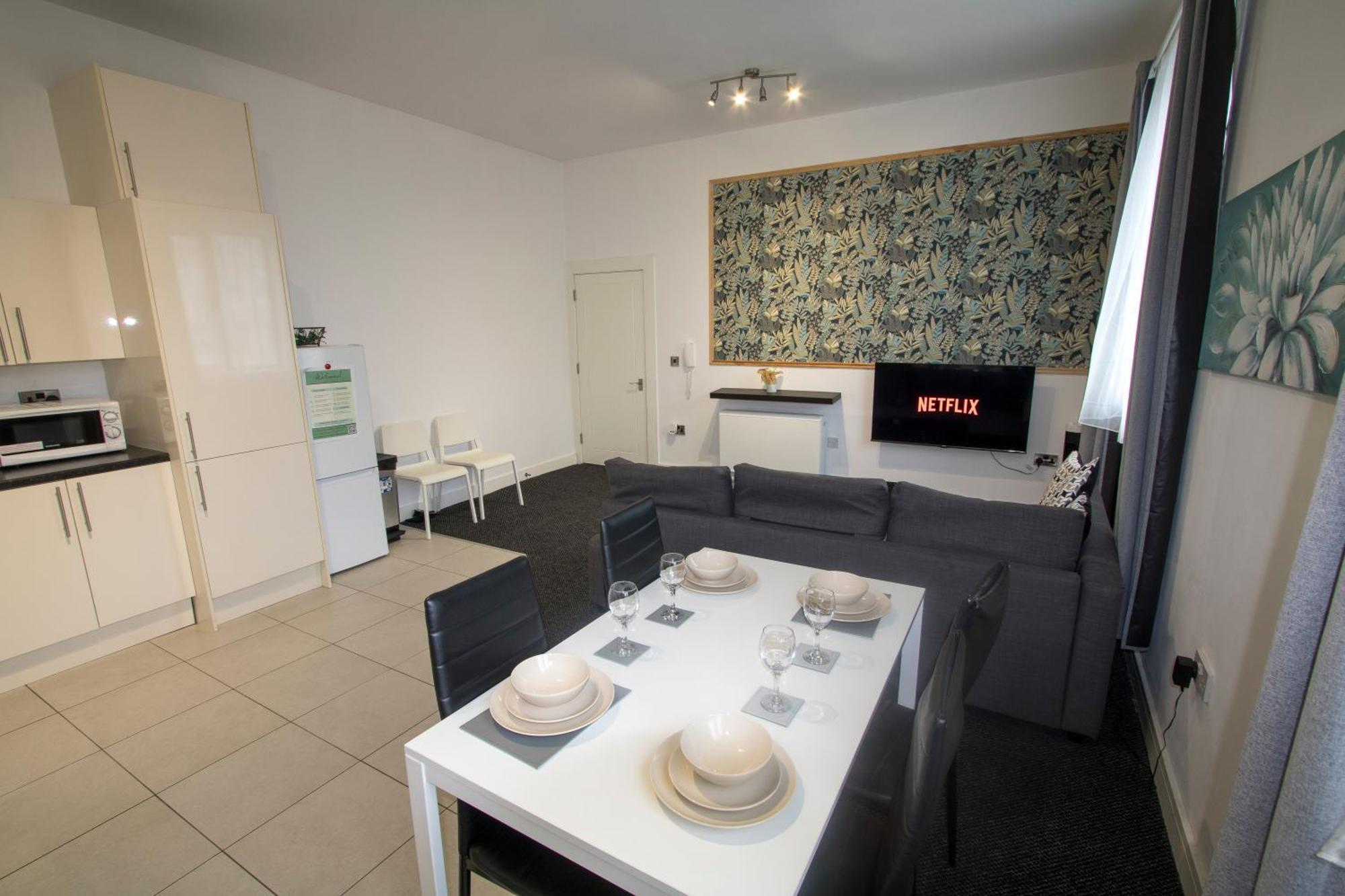 Ideal For Groups - 2 Bedroom Apartment - Free Parking, Transit Links, Close To Stadiums Μάντσεστερ Εξωτερικό φωτογραφία